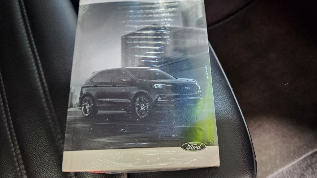 2022 Ford Edge Image 47