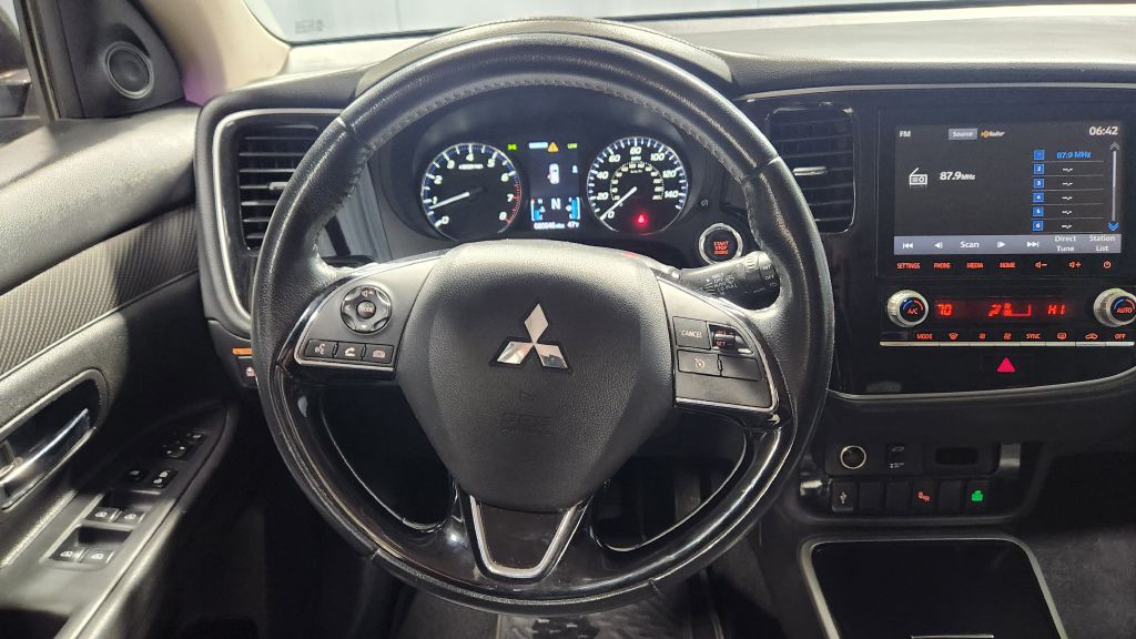 2020 Mitsubishi Outlander Image 11