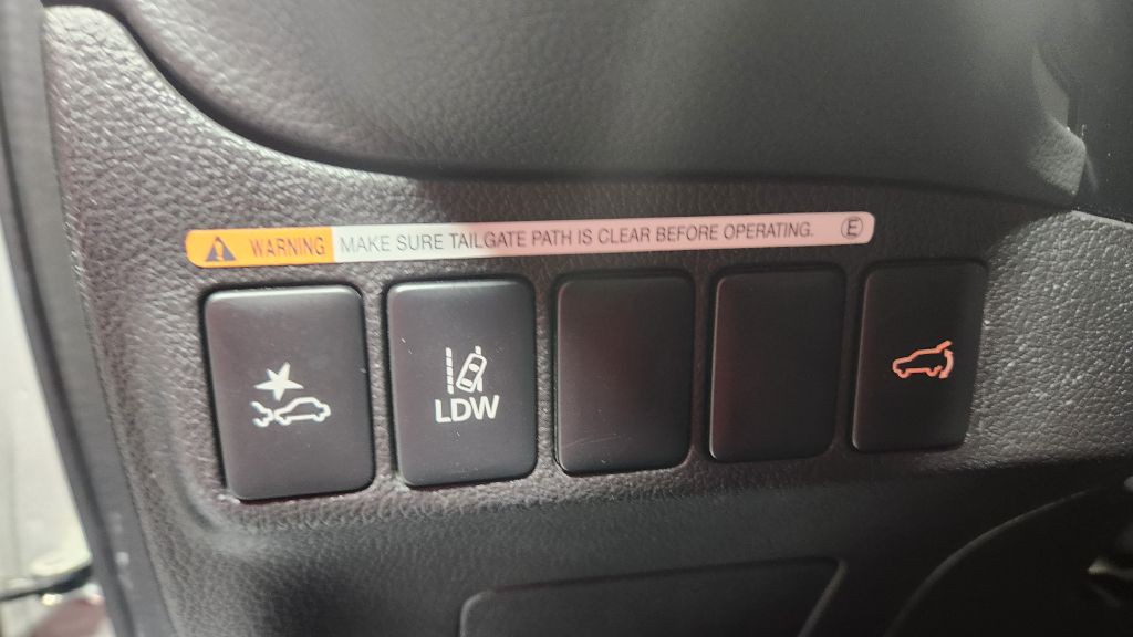 2020 Mitsubishi Outlander Image 20