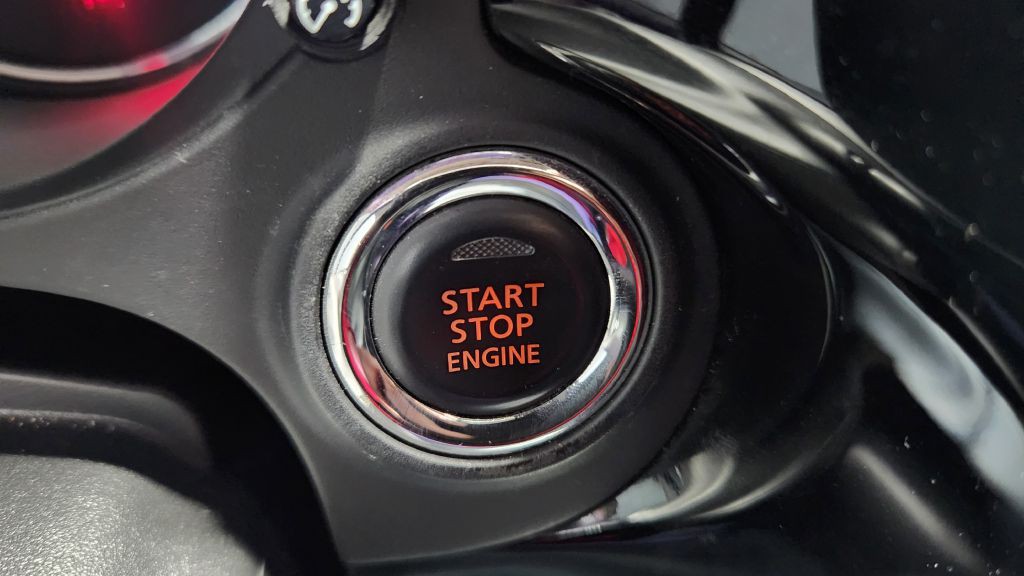 2020 Mitsubishi Outlander Image 44