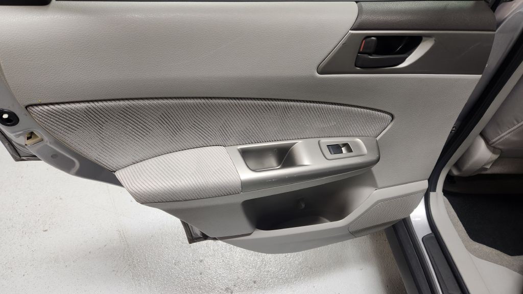 2009 Subaru Forester Image 11
