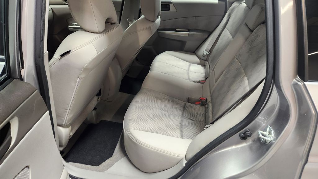 2009 Subaru Forester Image 12