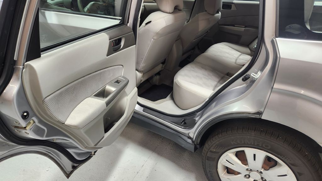 2009 Subaru Forester Image 13