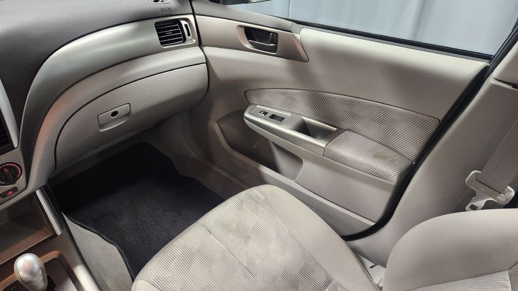 2009 Subaru Forester Image 17