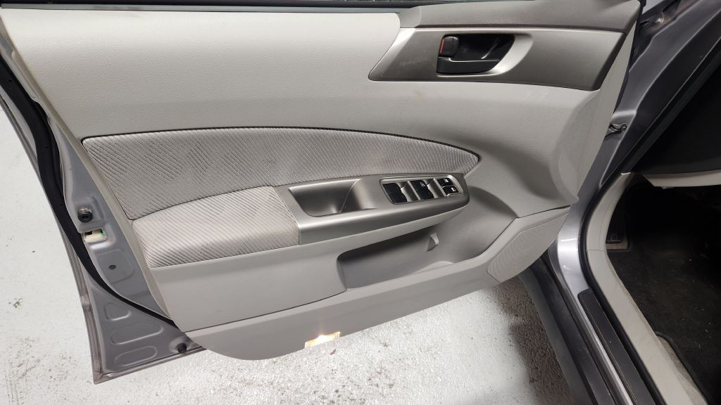2009 Subaru Forester Image 18