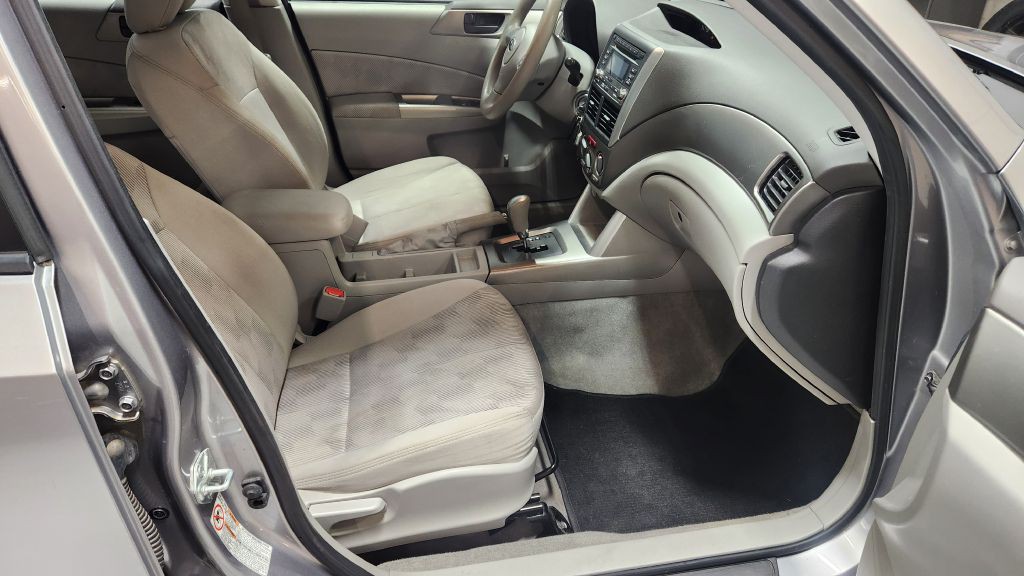 2009 Subaru Forester Image 43
