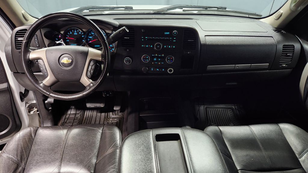 2011 Chevrolet Silverado 1500 Image 11