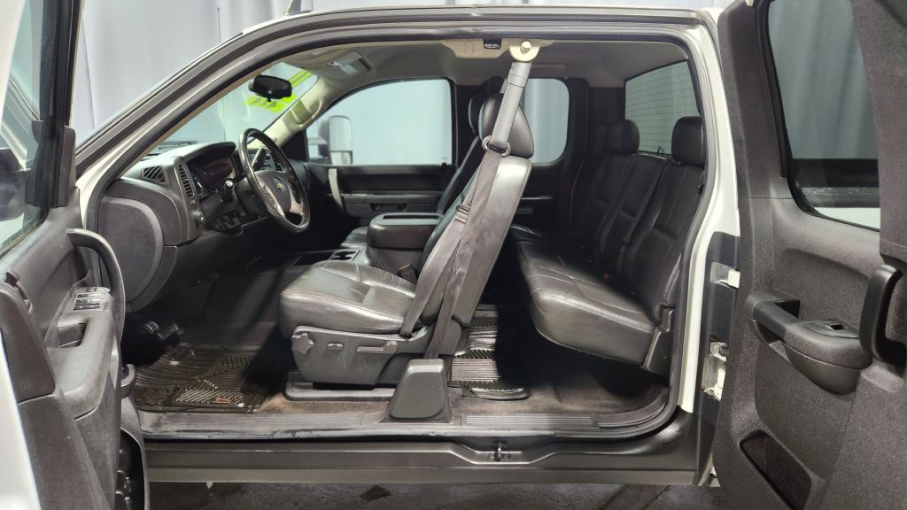 2011 Chevrolet Silverado 1500 Image 15