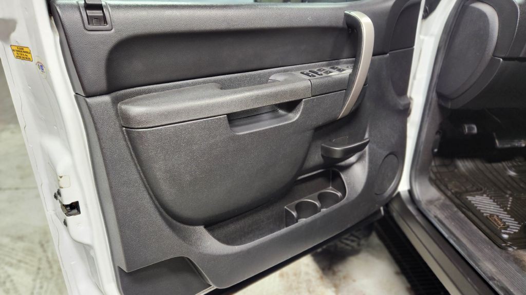 2011 Chevrolet Silverado 1500 Image 21