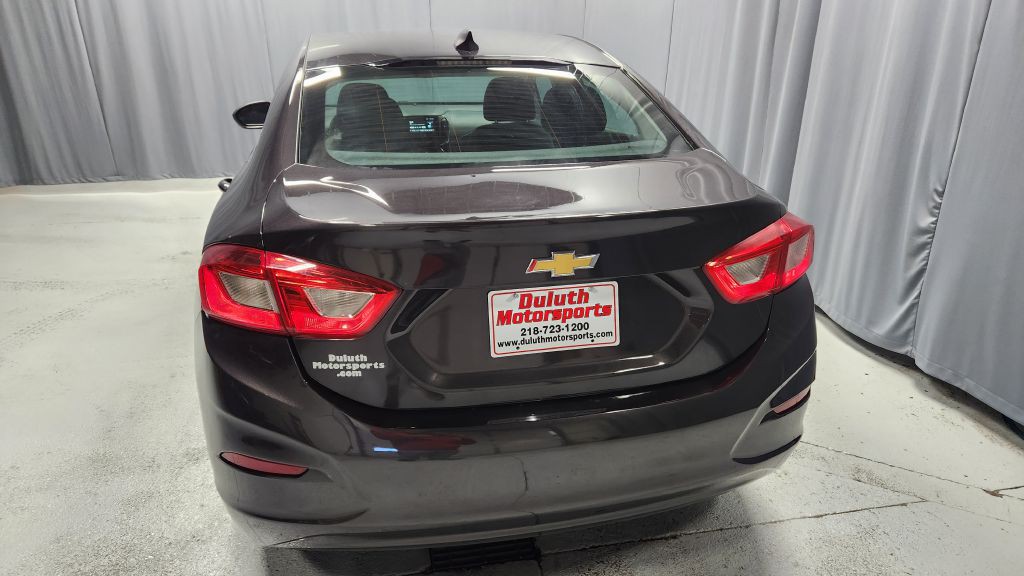 2017 Chevrolet Cruze Image 4