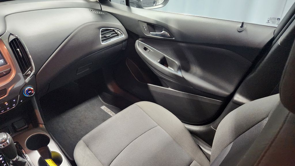 2017 Chevrolet Cruze Image 13