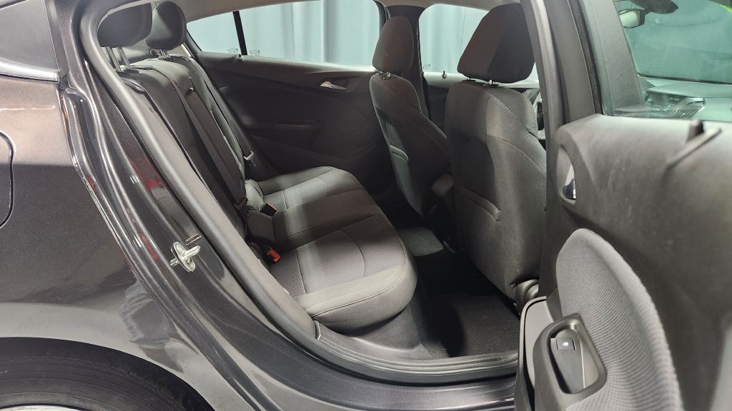 2017 Chevrolet Cruze Image 36