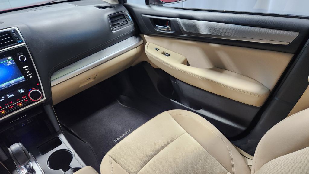 2019 Subaru Legacy Image 16