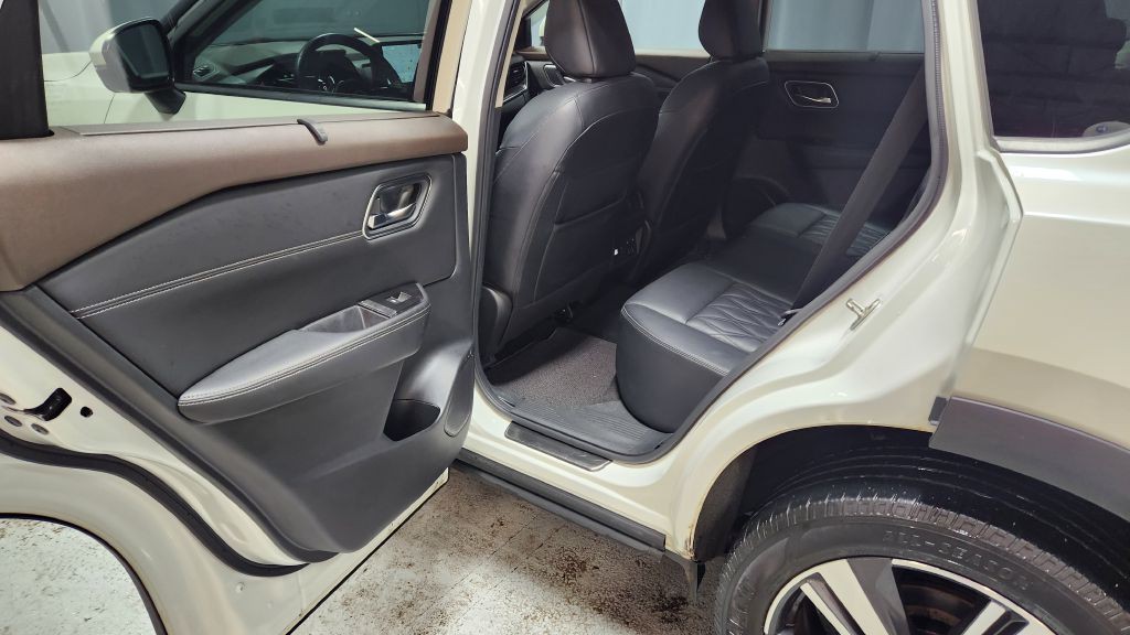 2023 Nissan Rogue Image 12