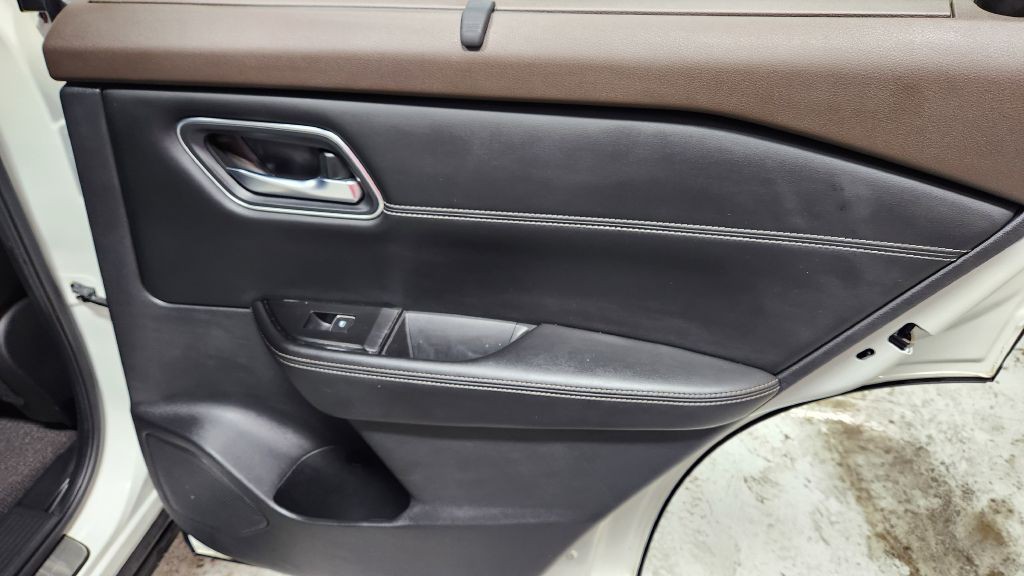 2023 Nissan Rogue Image 38