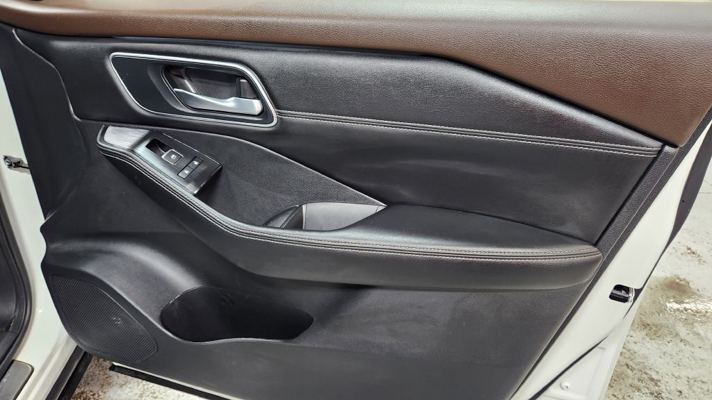 2023 Nissan Rogue Image 43