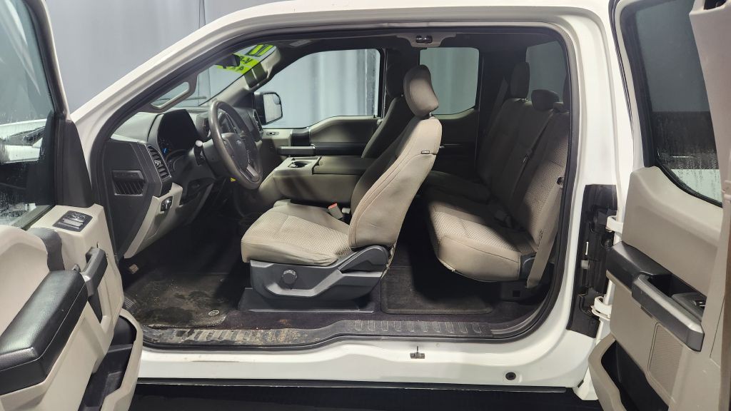 2017 Ford F-150 Image 12