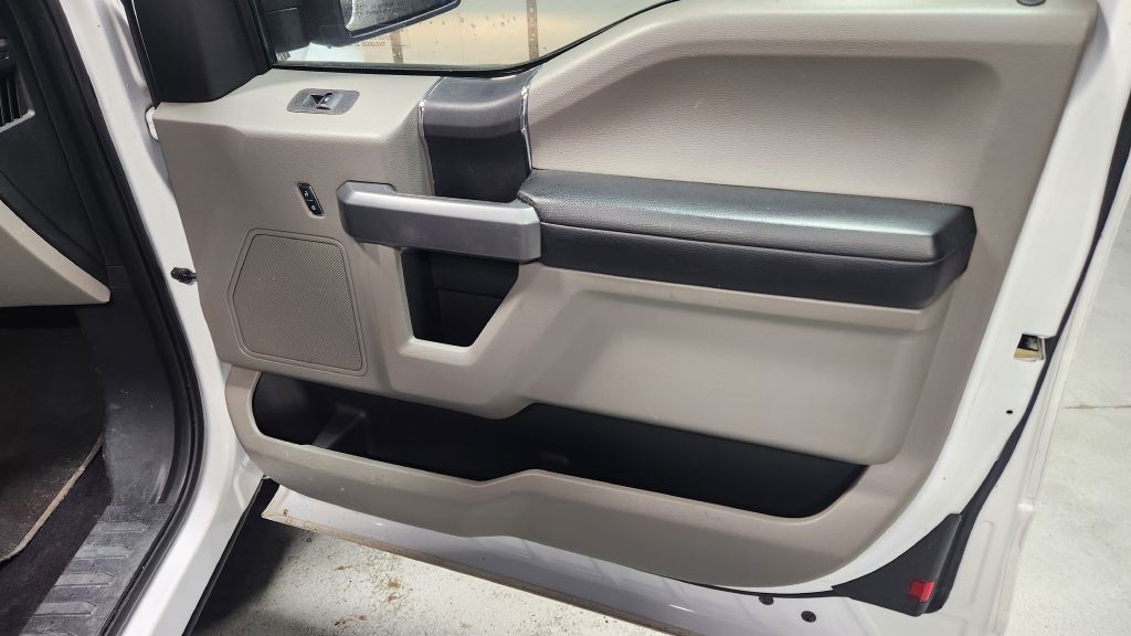 2017 Ford F-150 Image 60