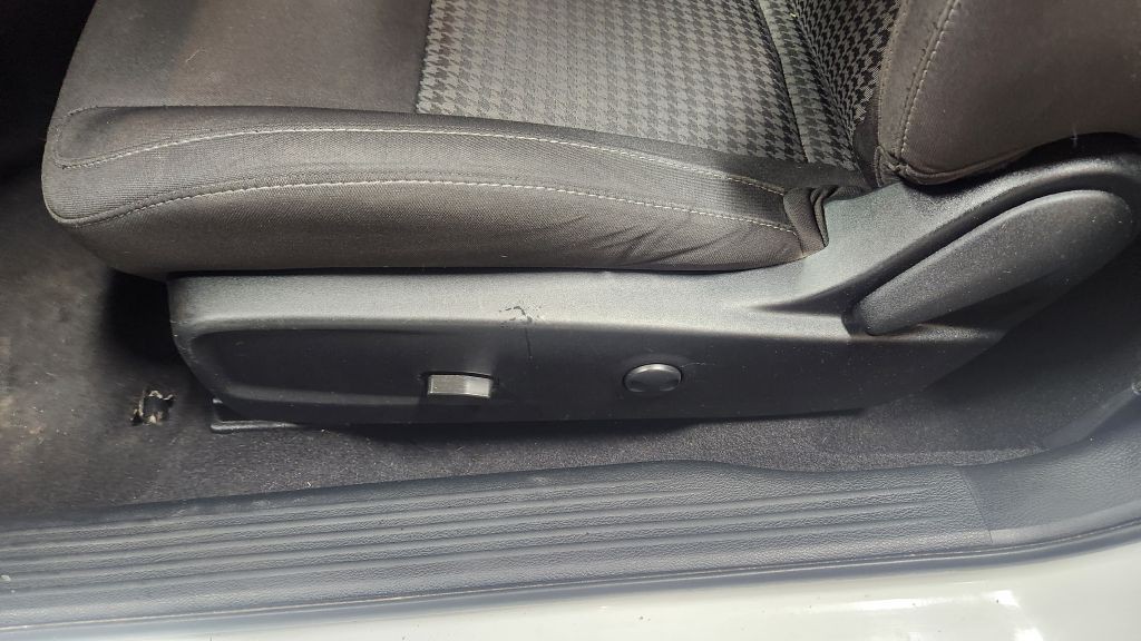 2022 Dodge Challenger Image 14