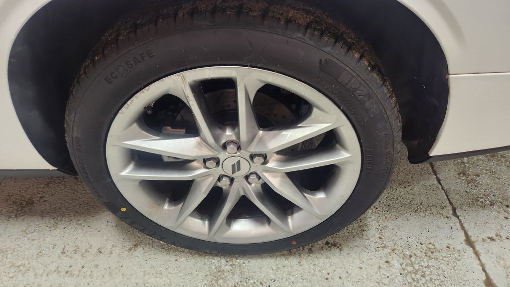 2022 Dodge Challenger Image 18