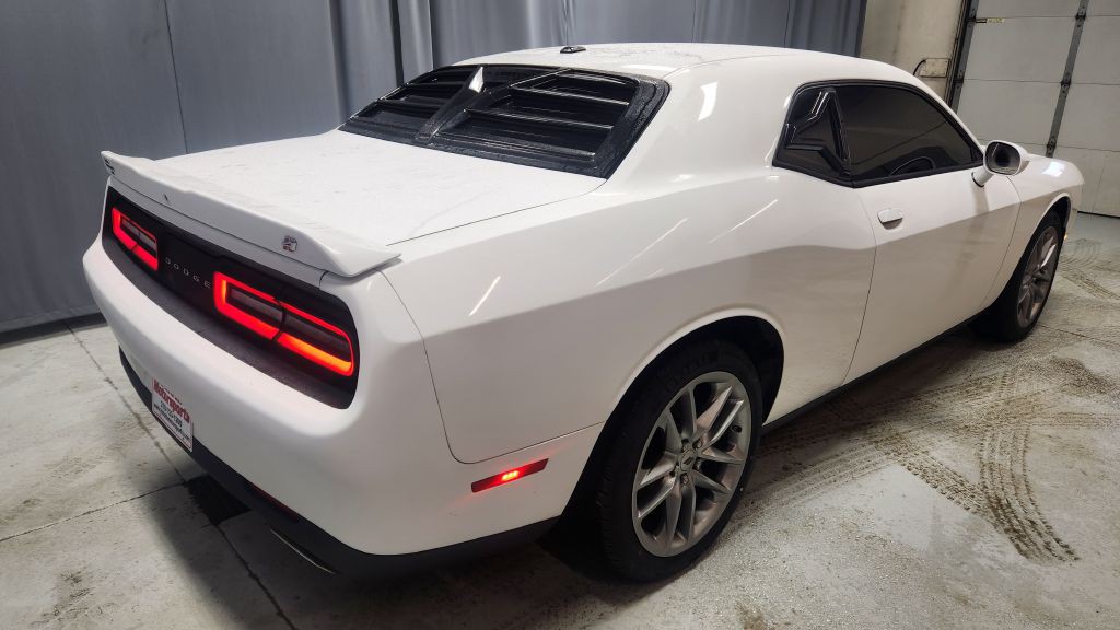 2022 Dodge Challenger Image 25
