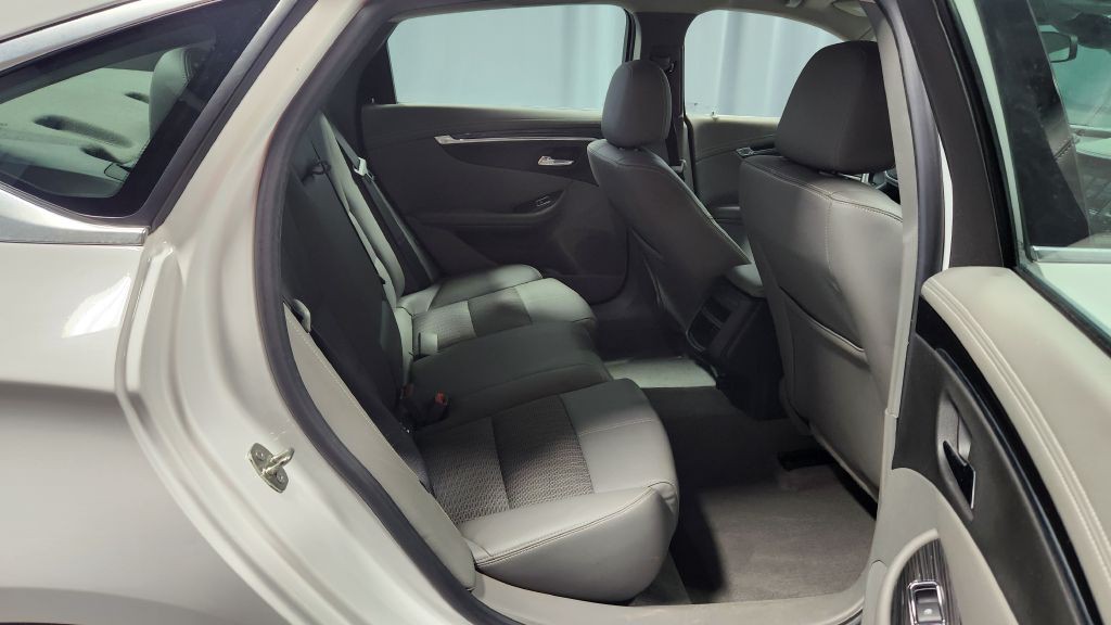 2018 Chevrolet Impala Image 35