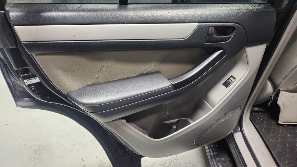 2006 Toyota 4Runner Image 10