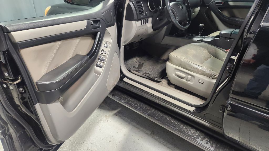 2006 Toyota 4Runner Image 18