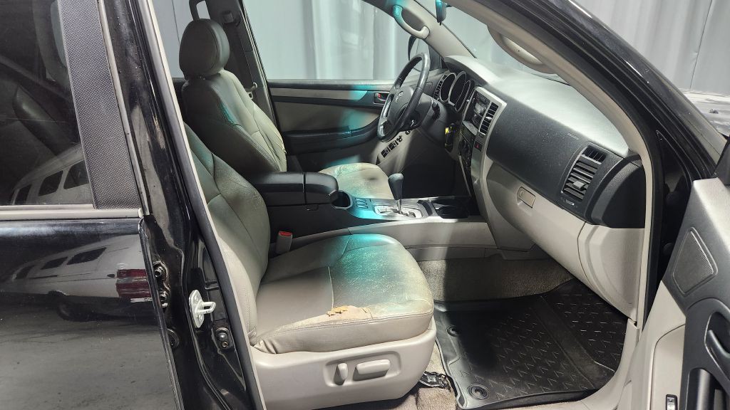 2006 Toyota 4Runner Image 45