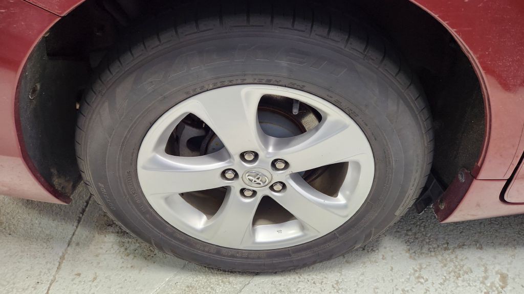 2013 Toyota Sienna Image 29