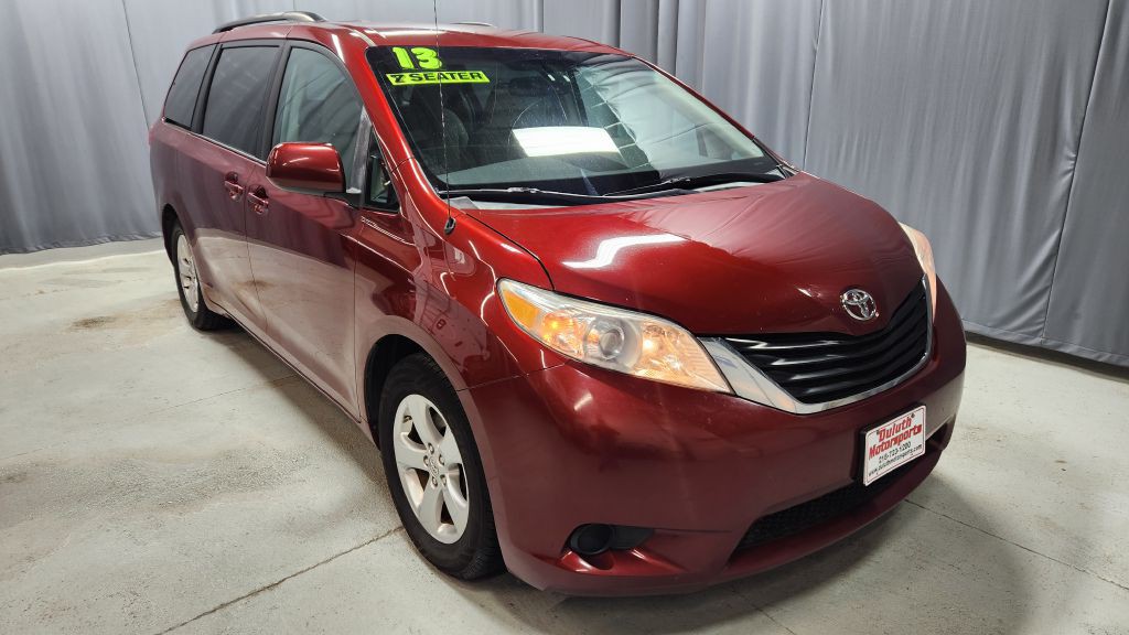 2013 Toyota Sienna Image 36