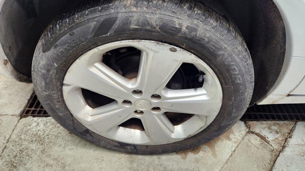 2016 Buick Enclave Image 25