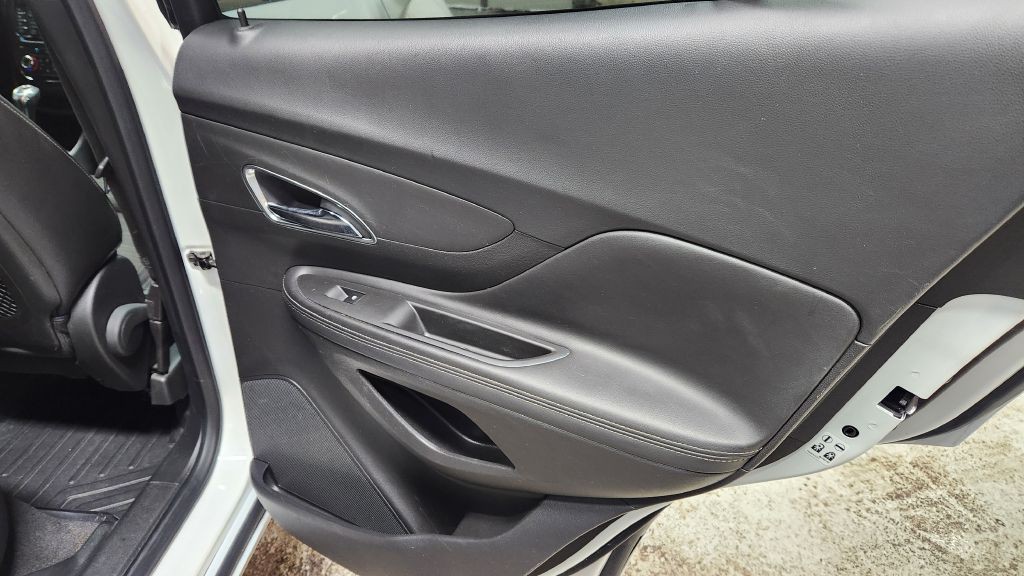 2016 Buick Enclave Image 34