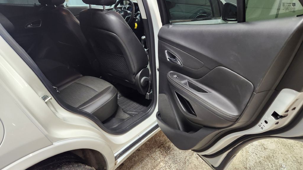 2016 Buick Enclave Image 36