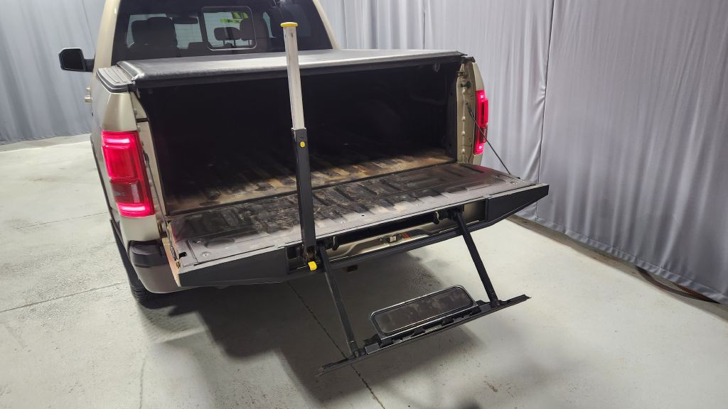 2017 Ford F-150 Image 11