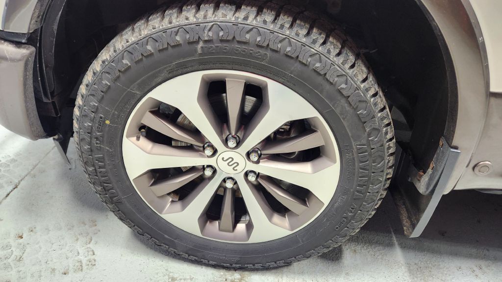 2017 Ford F-150 Image 38