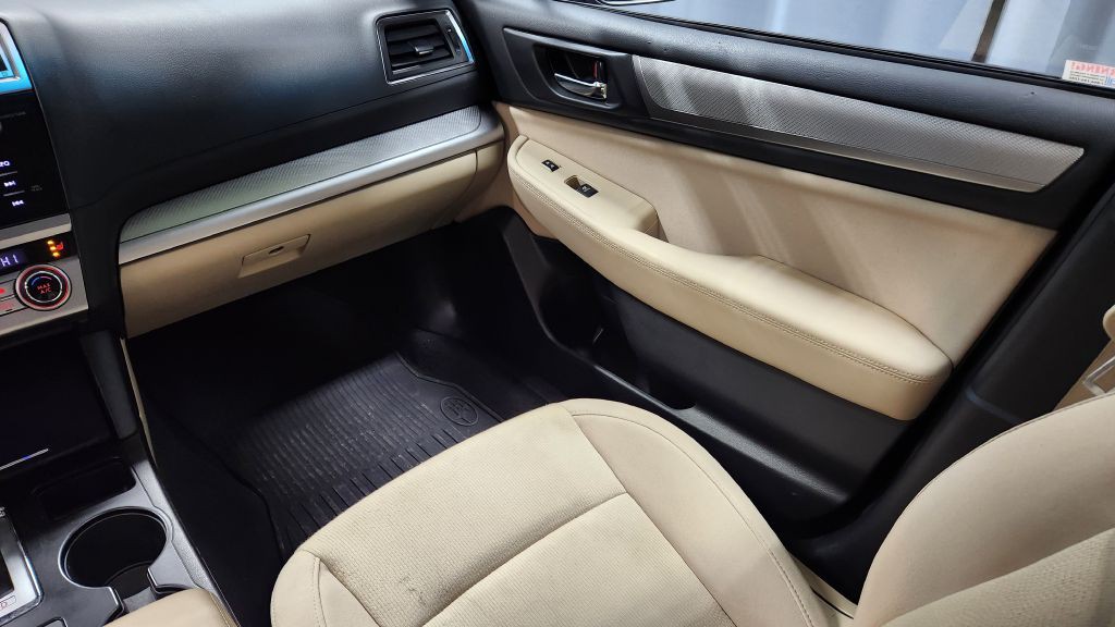 2016 Subaru Legacy Image 15