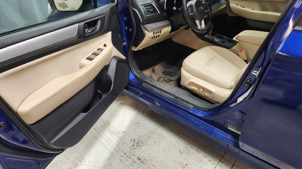 2016 Subaru Legacy Image 19