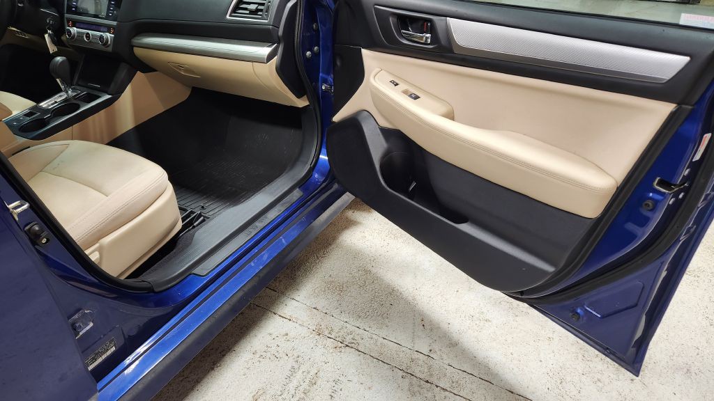 2016 Subaru Legacy Image 43