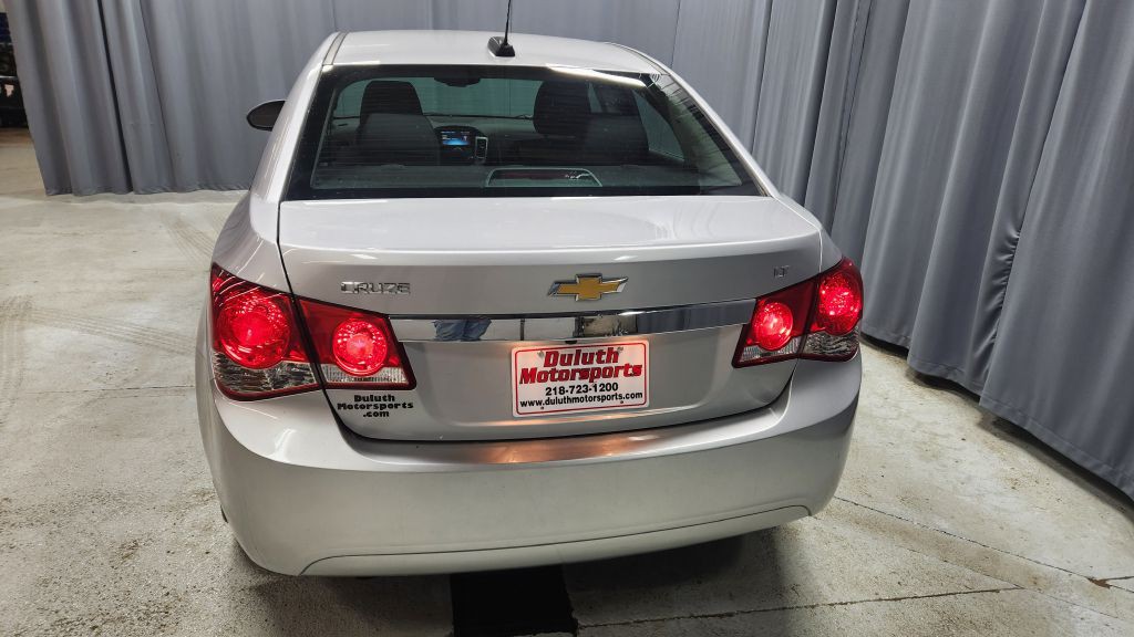 2016 Chevrolet Cruze Image 4