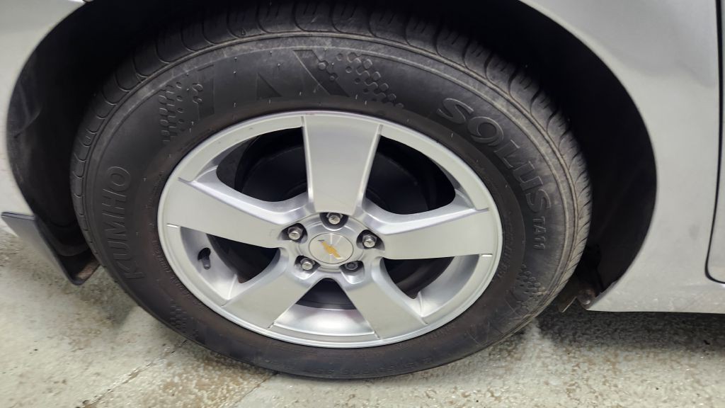 2016 Chevrolet Cruze Image 25