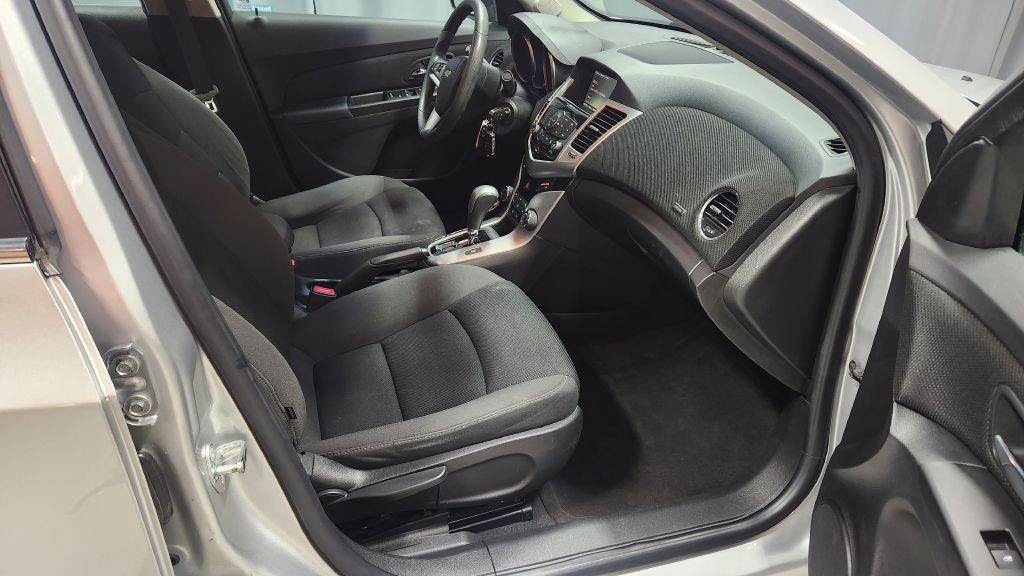 2016 Chevrolet Cruze Image 39