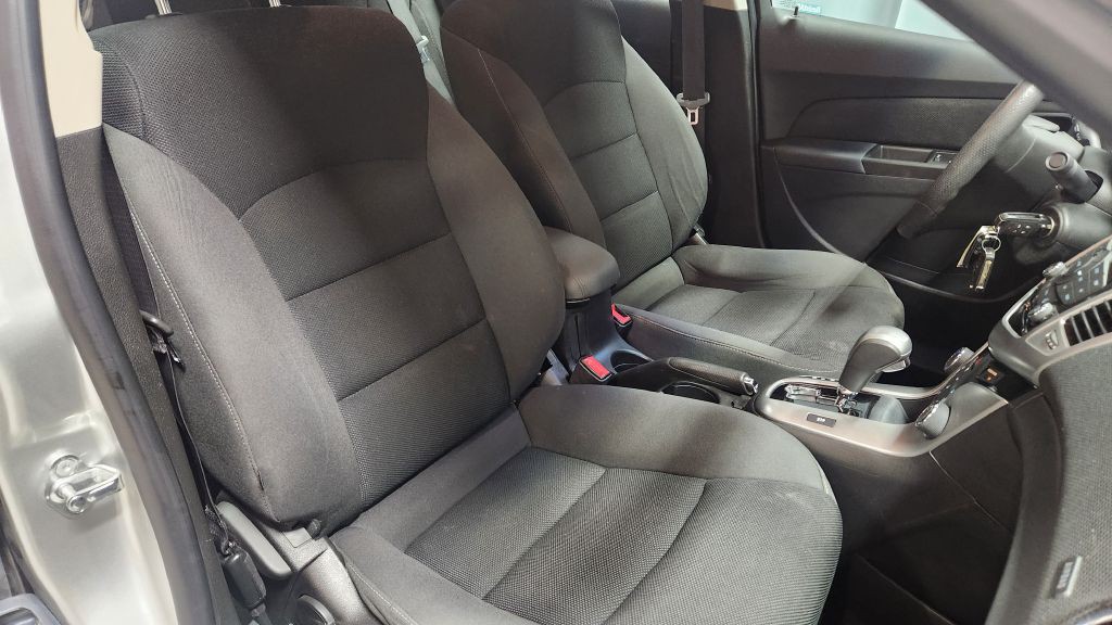 2016 Chevrolet Cruze Image 41