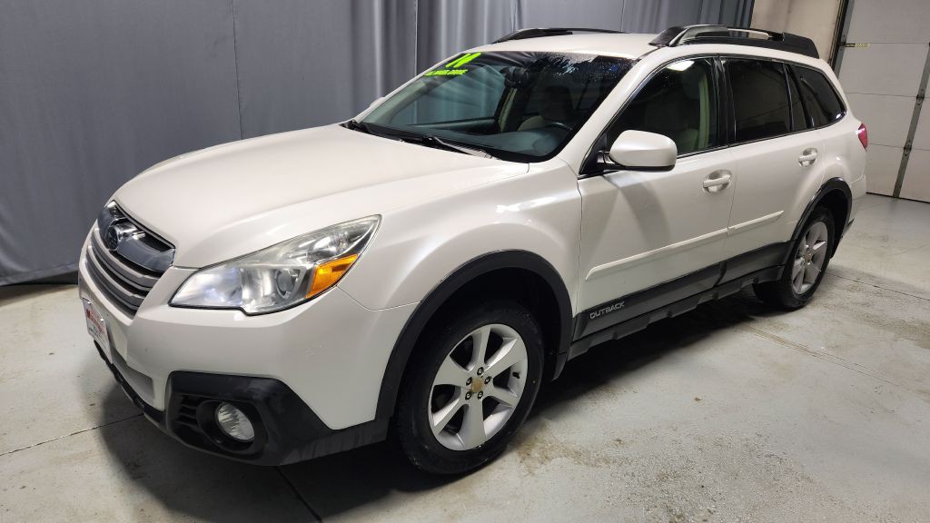 2014 Subaru Outback Image 2