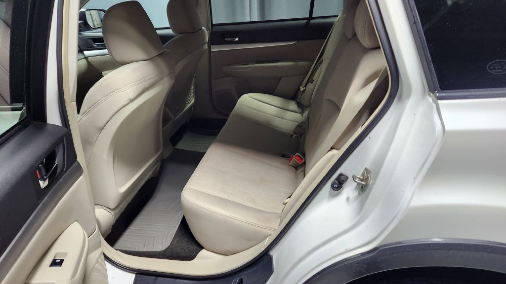 2014 Subaru Outback Image 12