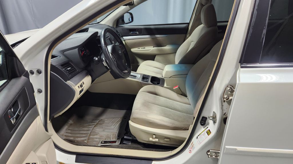 2014 Subaru Outback Image 20