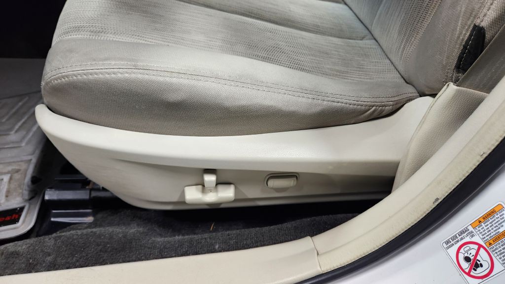 2014 Subaru Outback Image 22