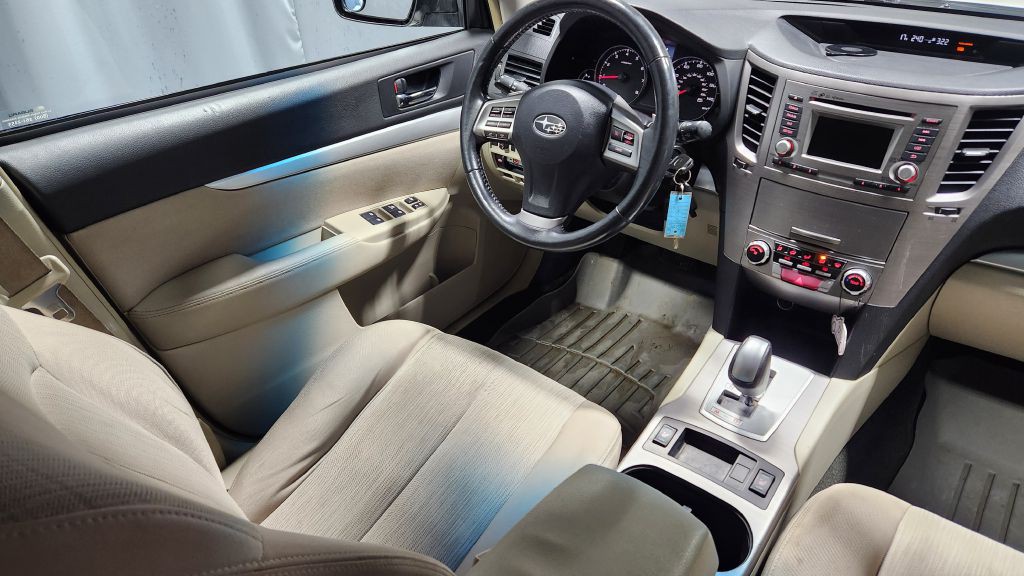 2014 Subaru Outback Image 46