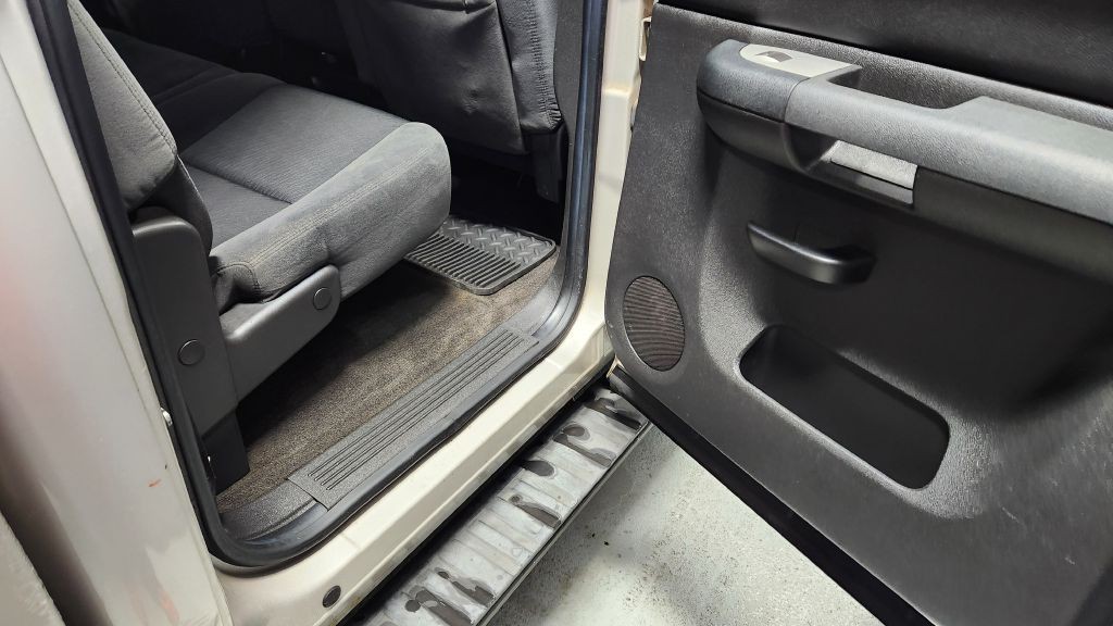 2009 Chevrolet Silverado 1500 Image 17
