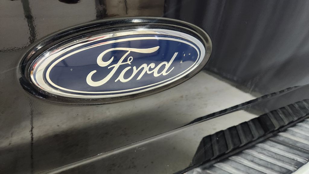 2005 Ford F-150 Image 10